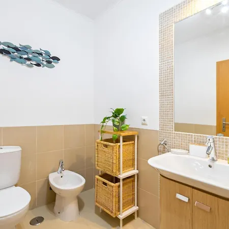Moderne A Avec Piscine Et Parking - Pt-1-48 Apartment *