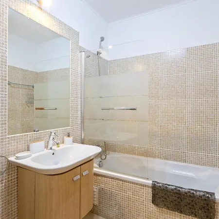Apartment Moderne A Avec Piscine Et Parking - Pt-1-48 *